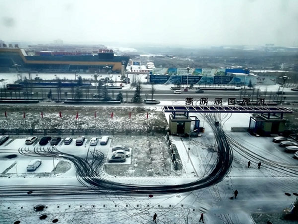 膜結(jié)構(gòu)在遇見下雪時怎么辦？
